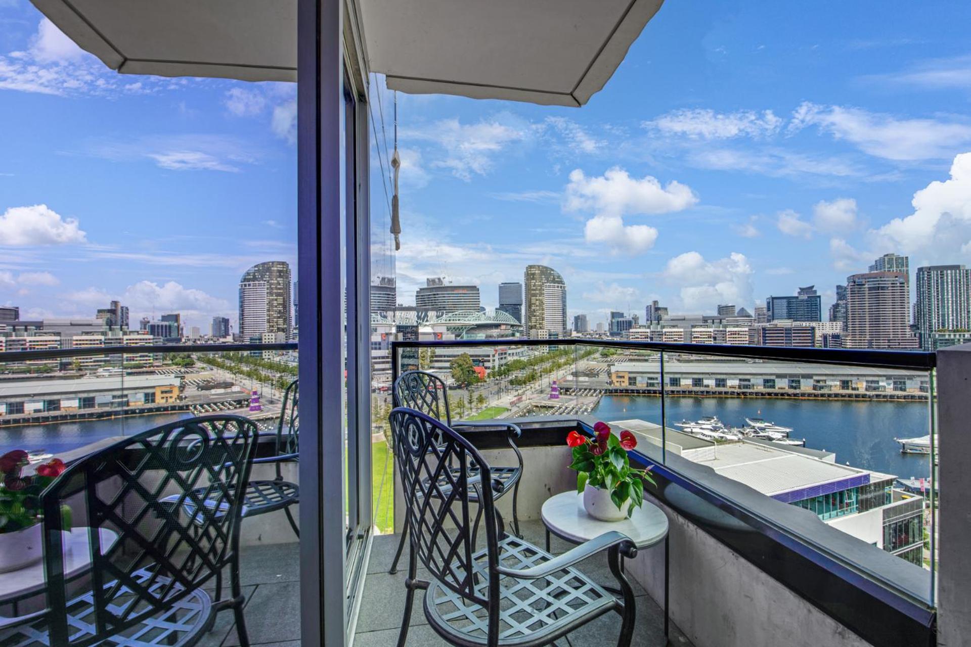 The Sebel Residences Melbourne Docklands Serviced Apartments Экстерьер фото