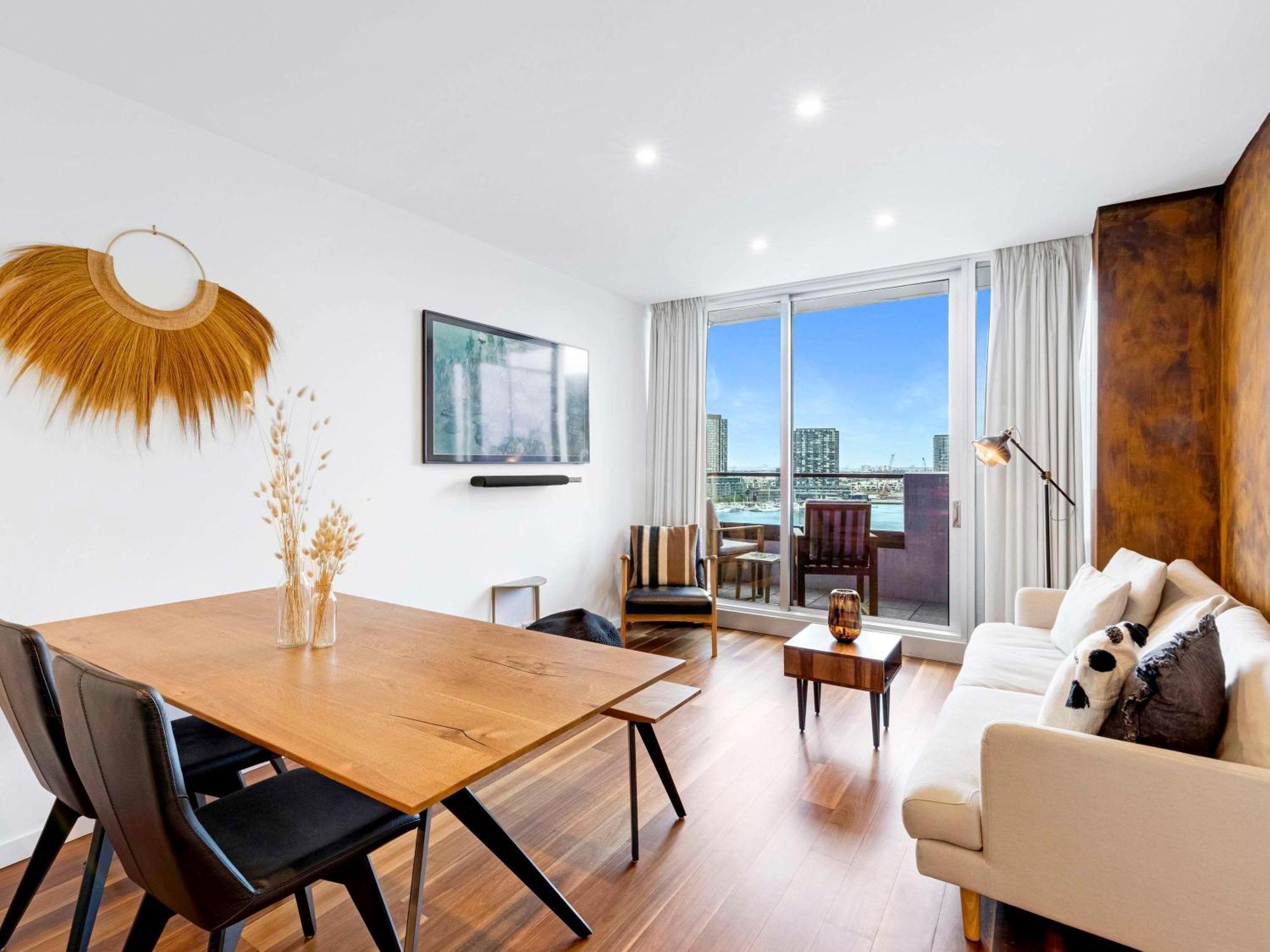 The Sebel Residences Melbourne Docklands Serviced Apartments Экстерьер фото