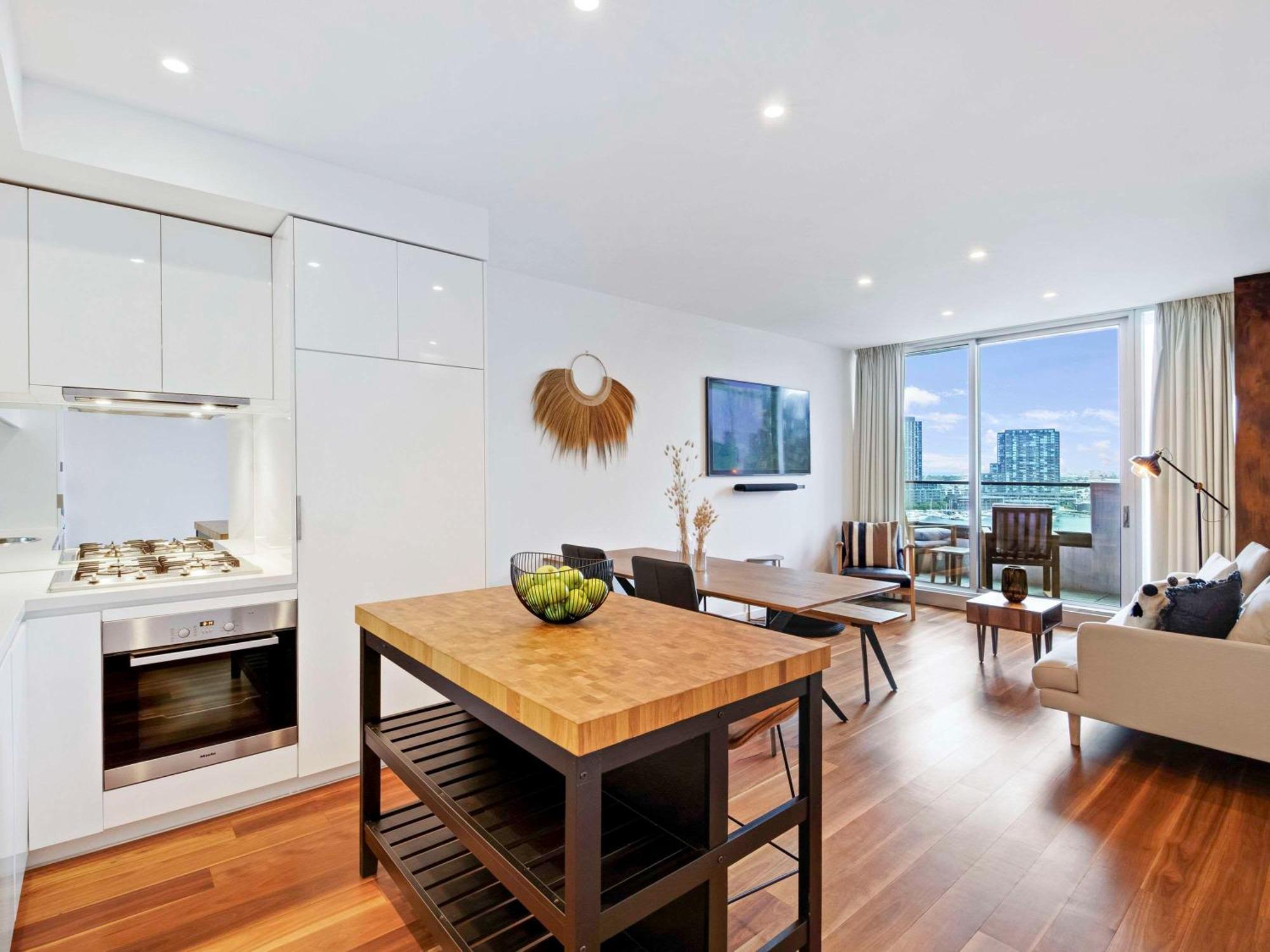 The Sebel Residences Melbourne Docklands Serviced Apartments Экстерьер фото